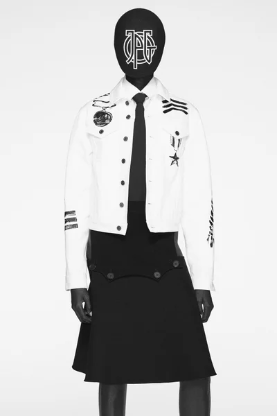 Look 3